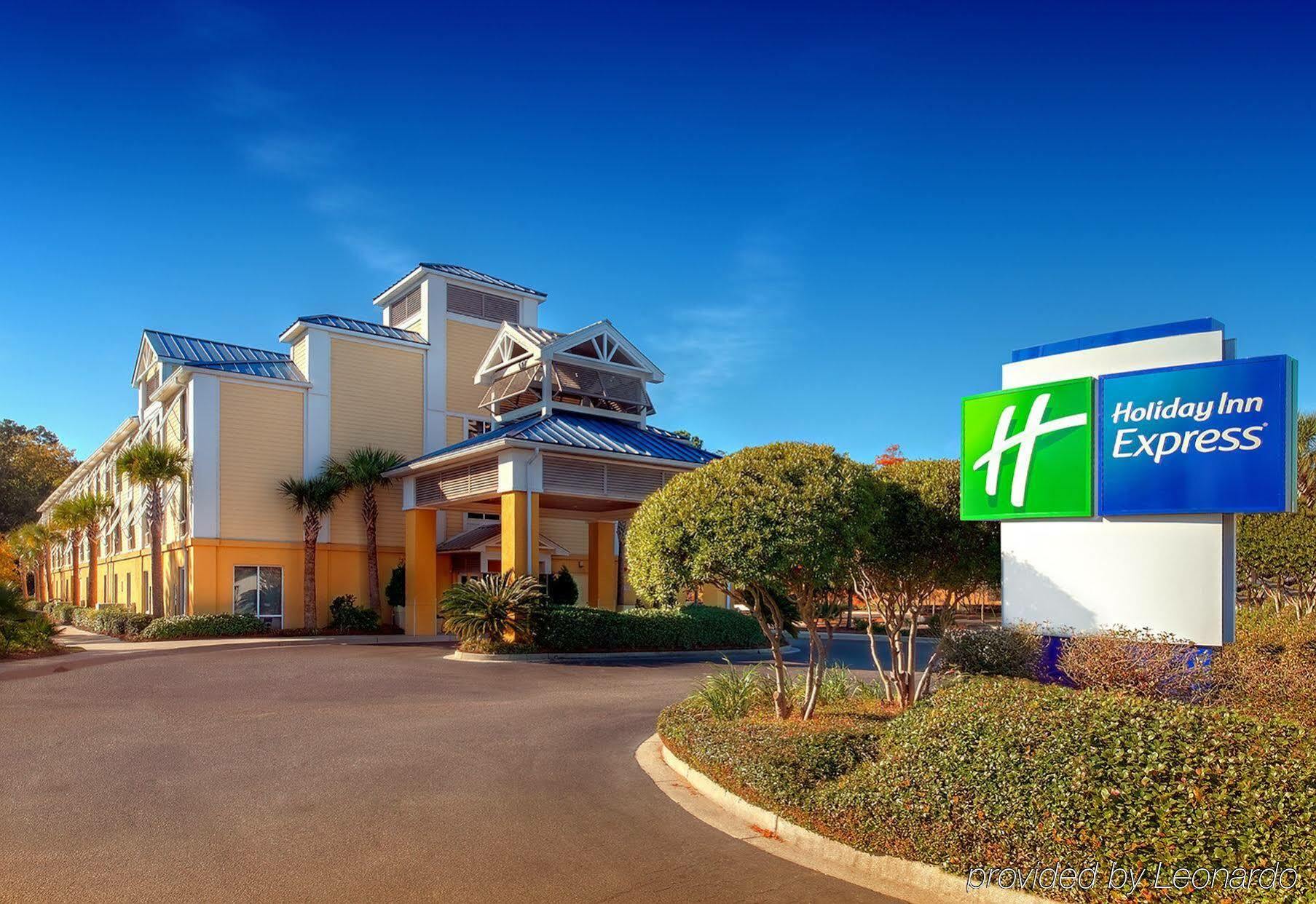 Holiday Inn Express Charleston Us Highway 17 & I-526, An Ihg Hotel Exterior photo